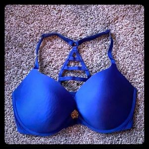 Victoria Secret Push-Up 36DD Bra